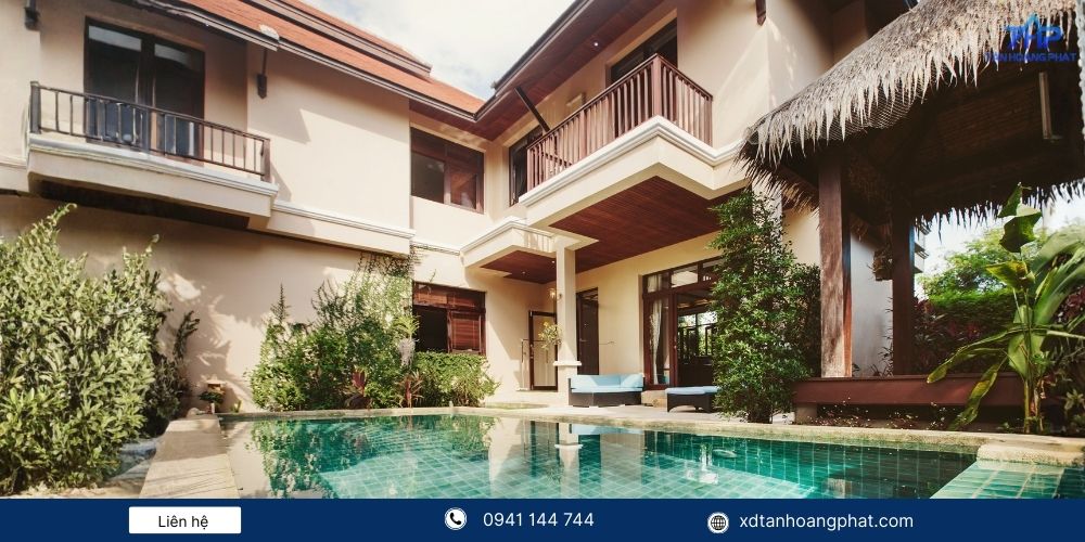 Biệt thự hiện đại có hồ bơi